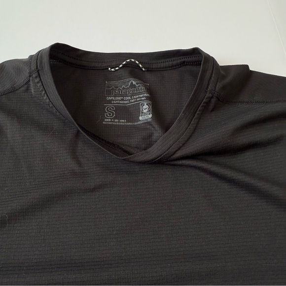 Patagonia Capilene Cool Lightweight Shirt Black Small - Picture 3 of 7